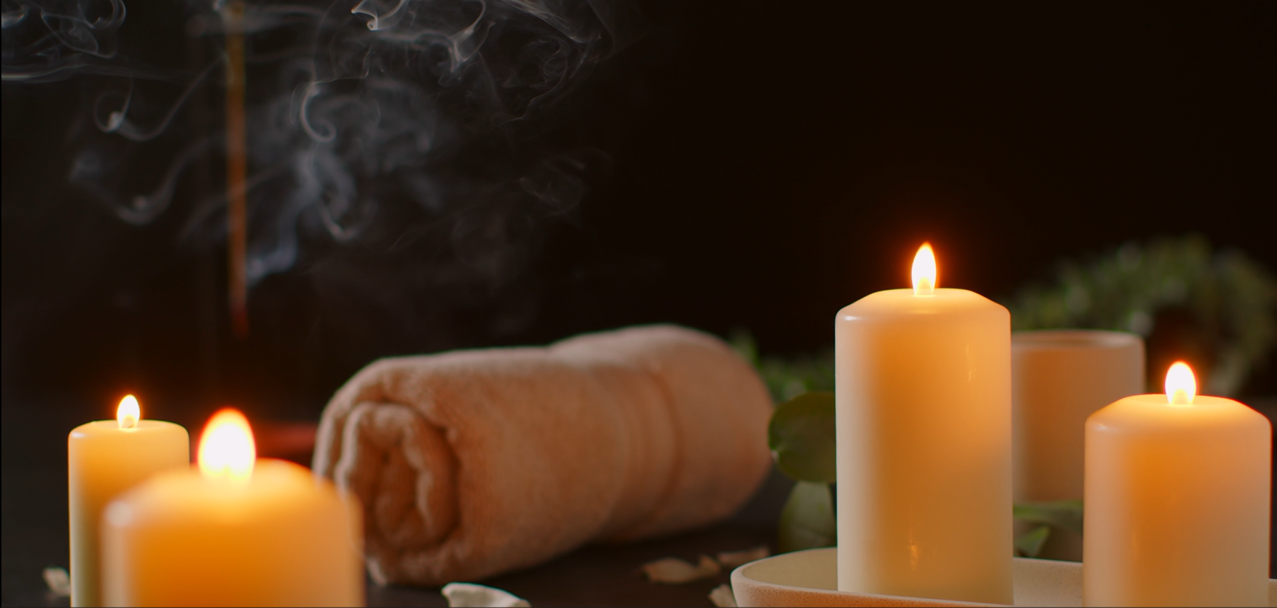 FreePik_Candles & Towell-1 (Video Screenshot) All Seeing Eye Print White Rose Tube Candle